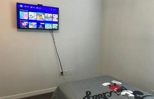 10min to Disney parks new condo free wifi & pool - Foto 2