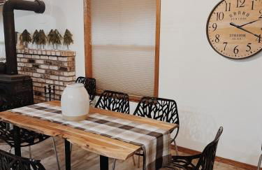 Lovely Home in Pollock Pines with Hot Tub - Foto 16