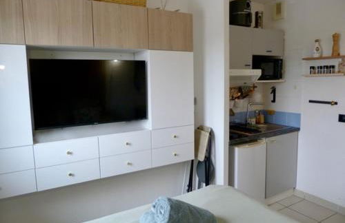 Charmant studio le clos d'Aix parking privé gratuit et piscine - Foto 15