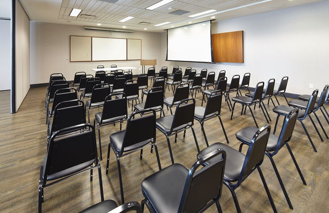 Residence & Conference Centre - Hamilton - Photo 20