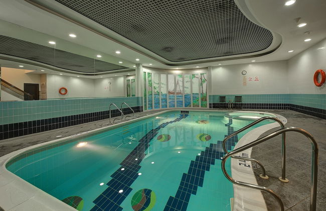 Number One Tower Suites - Photo 60