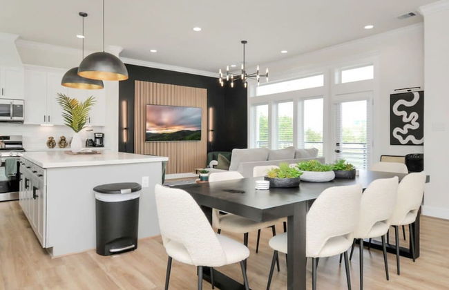 Paradise Palace Best Rooftop in HTX w Hot Tub - Foto 5