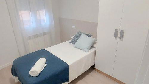 Alcañiz Flats Center - Photo 2, wardrobe