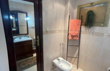 Marbella Beach Front Edificio Mayoral Centro Ciudad y Primera Línea Playa Muy Amplio y Espacioso - Foto 51