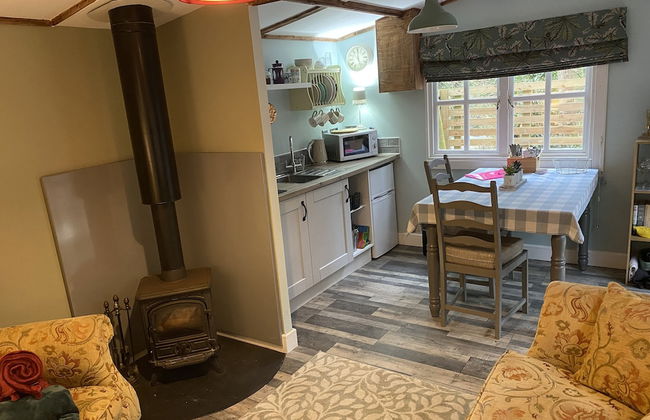 Private and Secluded Cabin in Rowfant - Foto 9