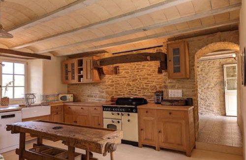 Maison typique bretonne avec toit de chaume - Foto 10