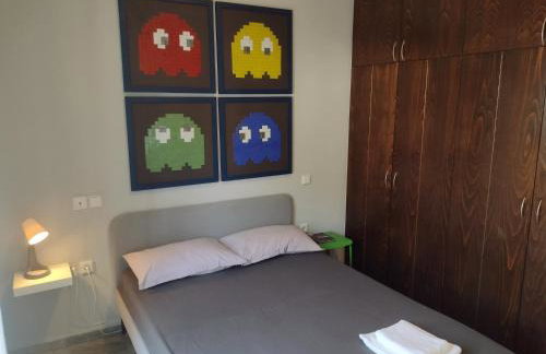 MickeyHouse - Photo 12