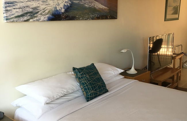 Town Beach Beachcomber Resort - Photo 6