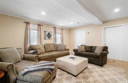 Lovely Downtown Oasis Near Hospitals, Colleges, and Beaches - Foto 7