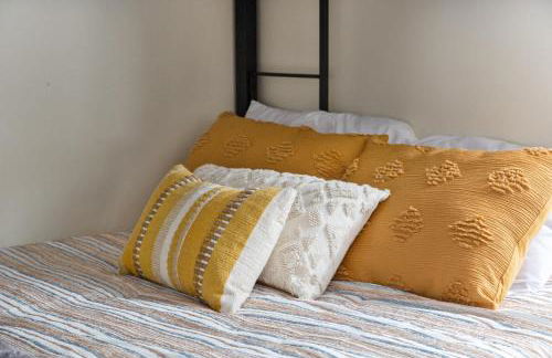 Smuggler's Notch Mountain House with hot tub & river - Foto 41