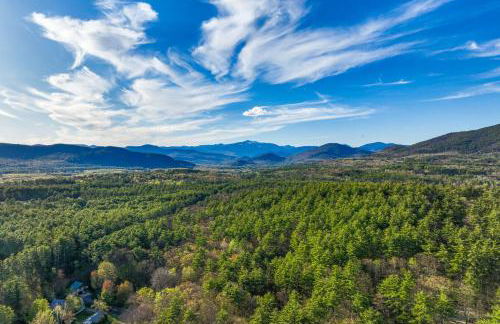 Half Mile to Ski Slopes Conway Condo with Hot Tub! - Photo 33