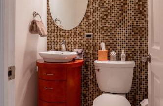 3-Story Townhome Free Parking Private Patio Washer-Dryer - Foto 34