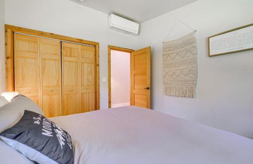 Deck, Hot Tub and Views Sleek Getaway in Index! - Foto 14