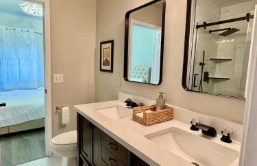 Modern Entire 2-Bedroom House for 6 Guests at University City - Foto 27