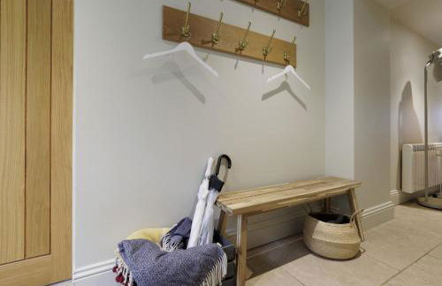 Longborough House - Photo 12