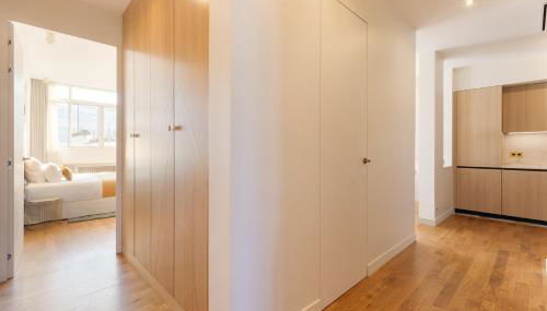 Pick A Flat's Apartment in Opéra - Rue Saint Marc - Foto 2, wardrobe