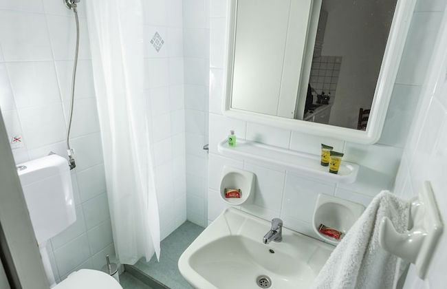 Helen Suites - Photo 13