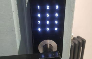 Families Only - Pet Friendly sleeps 6 maximum NO PARTIES - Foto 9