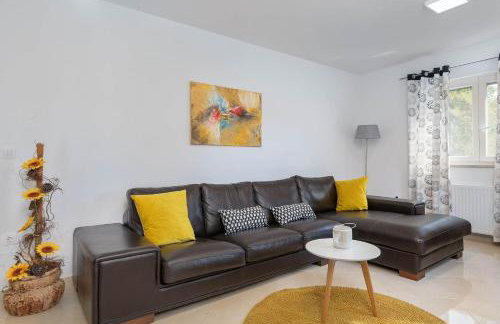 Charmante Villa mit privatem Pool, Klima, Sonnenliegen, Terrasse und Grill - Foto 18