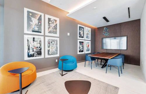 BRAND NEW TOP FLOOR IN THE HEART OF MIAMI - Foto 76