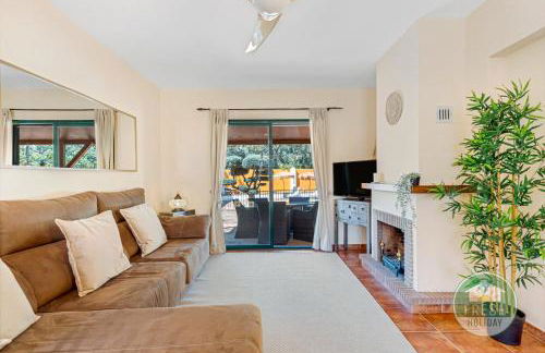 Casa Perez - family home with pool - Photo 5