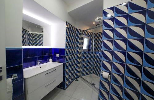 Admiring Amalfi - Photo 31