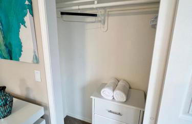 Family Fun! Sleeps 8, King Bed, 2 Queens, and Sofa Bed, Games - in Rogers - Foto 27