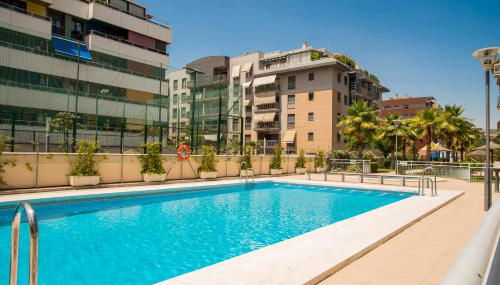 EnjoyGranada LUJO Piscina y Parking - Foto 2