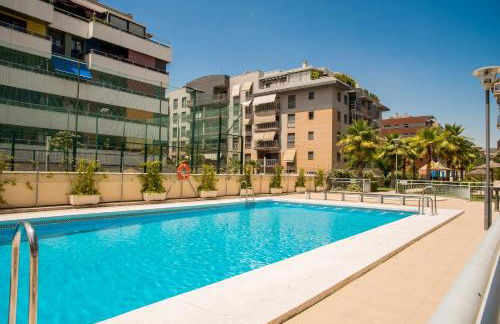 EnjoyGranada LUJO Piscina y Parking - Foto 2