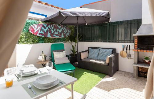 "Linda's Guest House" Beach House with Private Patio & Hot Tub, 3 Min from the Beach - Foto 9