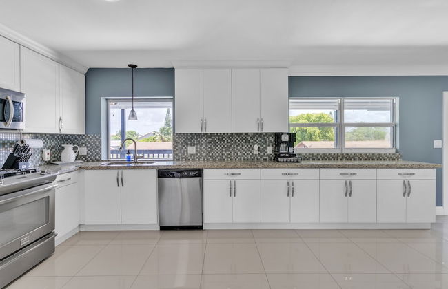 Luxury Escape: Pool, Hot Tub, Gym And More! 6 Bedroom Villa by RedAwning - Foto 15