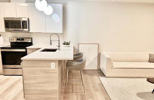 Modern 2 Bed Furnished Apartment in Quincy - Foto 18