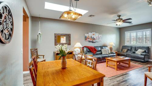 Hot Tub Access and Fire Pit Green Valley Getaway! - Foto 2