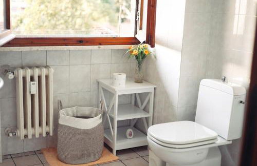 Near Airport and City Center - Foto 24