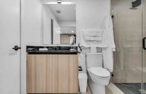 Modern Downtown Condo with Pool Gym BBQ Game Room CoWorking Spaces - Foto 30