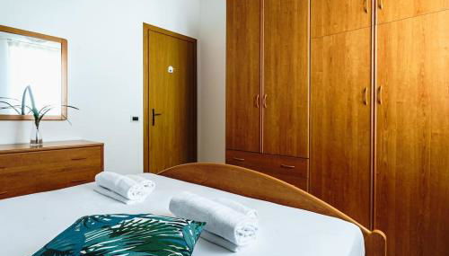 Grazia's Aeolian View House - Foto 3, wardrobe