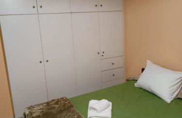 JULIA'S APARTMENT - Photo 34