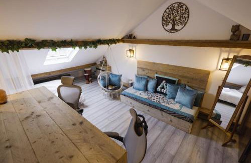 Quirky & cosy 1 or 2 bedroom house in peaceful village - Photo 33