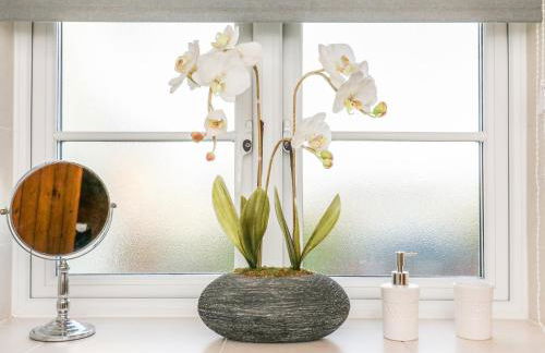 South Lodge - Photo 21