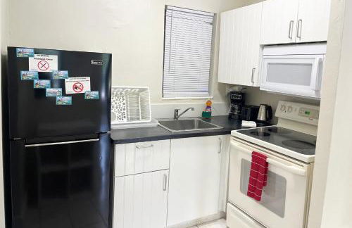 Sunny Isles Apartments by MiaRentals - Photo 96