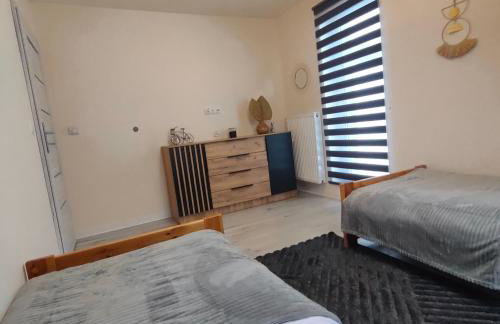 Chwilo Trwaj dom z jacuzzi, sauną i kominkiem z widokiem na góry Korbielów Pilsko - Foto 13