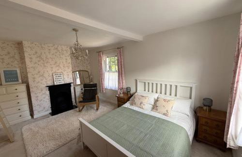 Charming Kenton Cottage - Foto 29