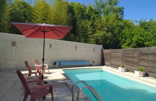 IRON MAN offer a villa located right on the river - Foto 1