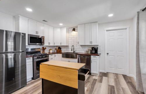 The Craftsman on Clay-Downtown-4 Blocks to Silos-Hot Tub and Cowboy Pool - Foto 13