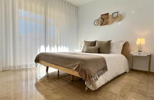 Two bedroom apartment moments from the Cristo beach Estepona - Foto 9