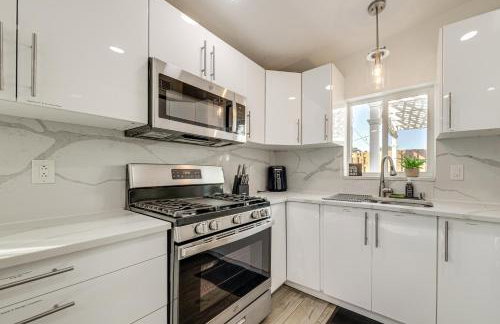 Game Room, Patio! Lake Worth Beach Family Retreat - Foto 8