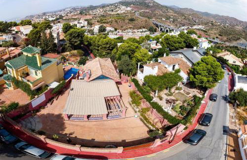 Holidays2Malaga Candado House pool & garden - Photo 7