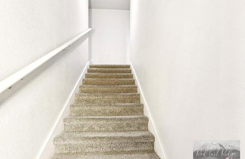 Boho Revival Modern Glam with AC in Downtown Albany - Foto 47