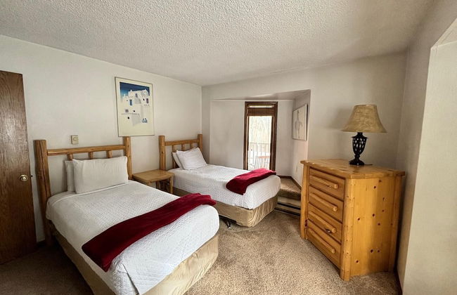 Silverado II Resort & Event Center - Photo 1