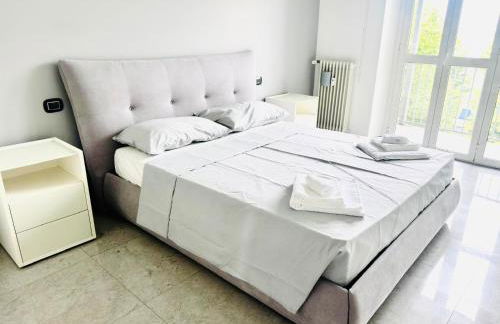 R&G House - Appartamento moderno vicino alla metropolitana - Modern apartment close to the metro - Foto 3